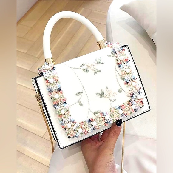 TAVIMART  -  Niche Floral Single Shoulder Crossbody Women's Bag